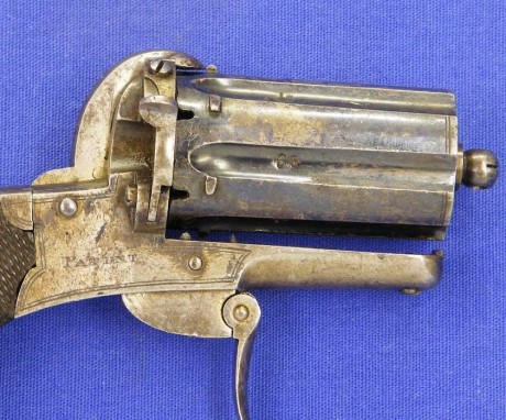 Voy a colocar unas fotos de un arma larga alemana de llave de mecha del siglo XVI. 11