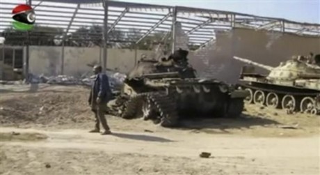 Ya que estamos en el tema del conflicto de Libia, me gustaría hacer algunos comentarios al respecto del 90