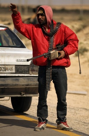 Ya que estamos en el tema del conflicto de Libia, me gustaría hacer algunos comentarios al respecto del 50