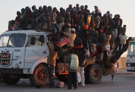 Ya que estamos en el tema del conflicto de Libia, me gustaría hacer algunos comentarios al respecto del 100