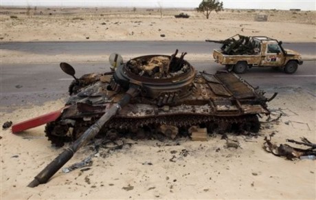 Ya que estamos en el tema del conflicto de Libia, me gustaría hacer algunos comentarios al respecto del 00
