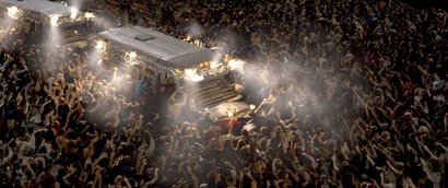 Compañeros,

En vista de las ganas de algunos (Elcafe, Wilcow, Vrakk, etc) por adivinar armas de películas 150
