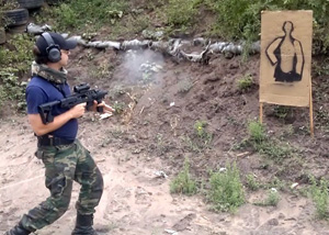 posicion_alta_arma_car